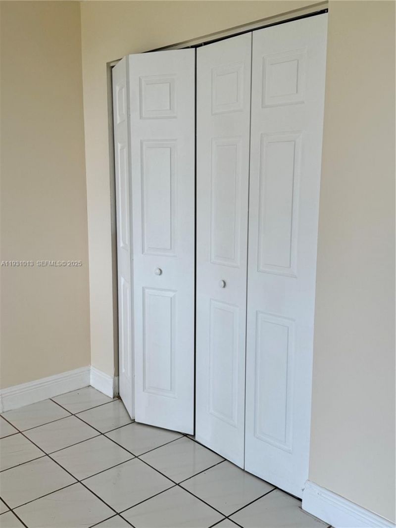 9411 SW 4th St, Unit 111, Miami, FL 33174 Photo