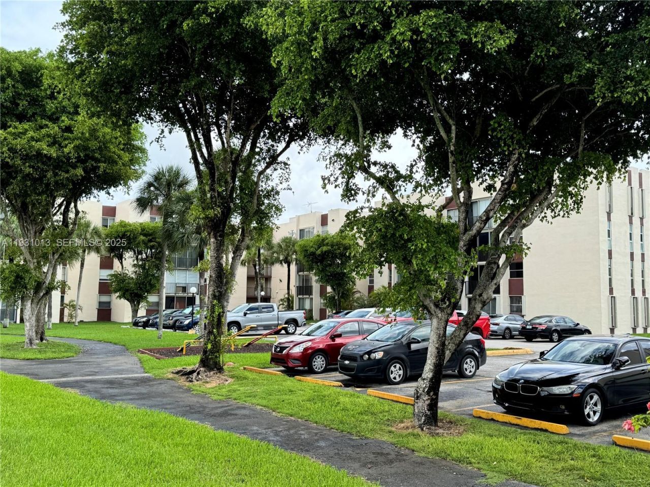 9411 SW 4th St, Unit 111, Miami, FL 33174 Photo