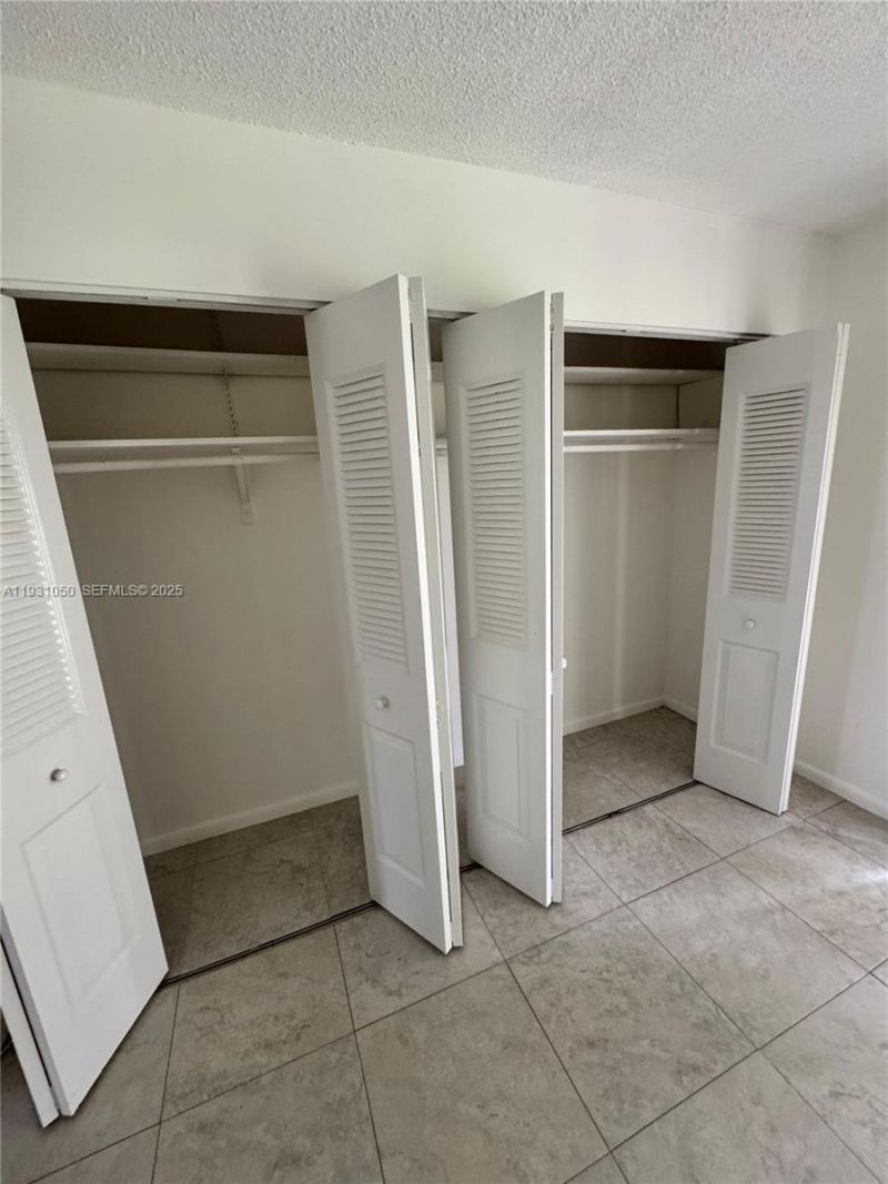 18 Hastings B, Unit 18, West Palm Beach, FL 33417 Photo