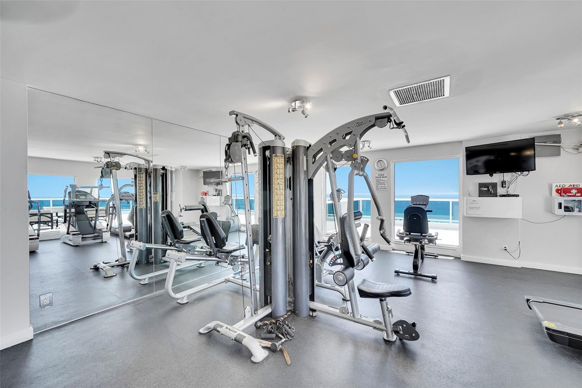 2841 N Ocean Boulevard, Unit 1801, Fort Lauderdale, FL 33308 Photo