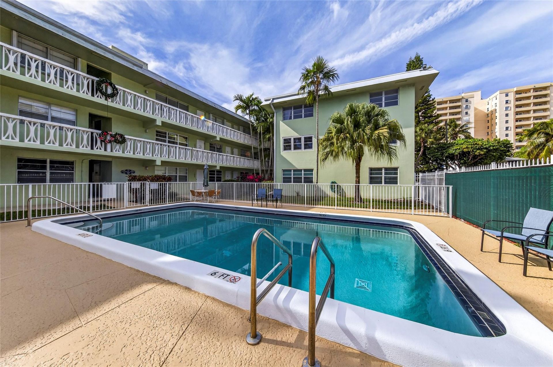 1900 NE 8th Court, Unit 308, Fort Lauderdale, FL 33304 Photo