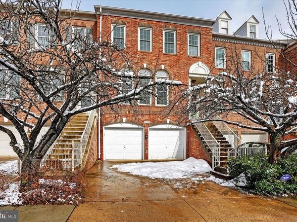 9572 LAGERSFIELD CIRCLE, VIENNA, VA 22181