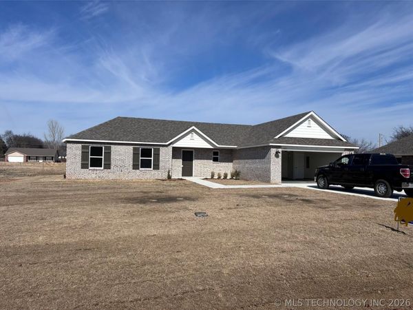 412 NW 7th Street, Wagoner, OK 74467