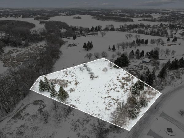 2XX Stonebrooke Curve, Shakopee, MN 55379