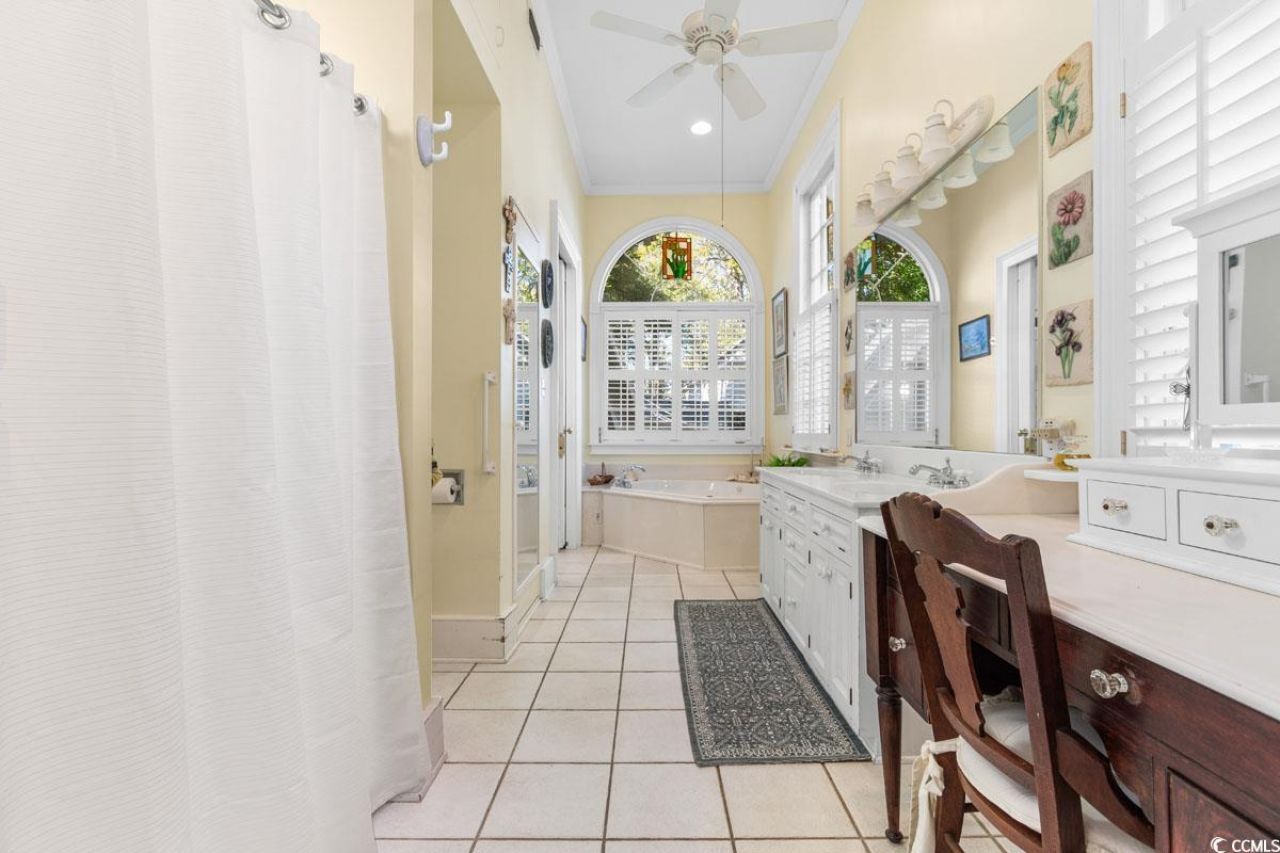 563 Chandler Ave. Photo 13