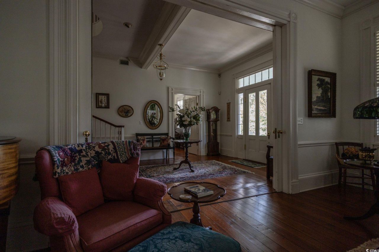 563 Chandler Ave. Photo 24