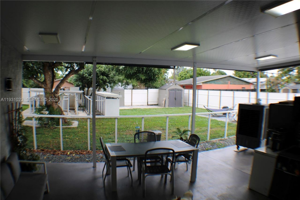 171 E 56th St, Hialeah, FL 33013 Photo