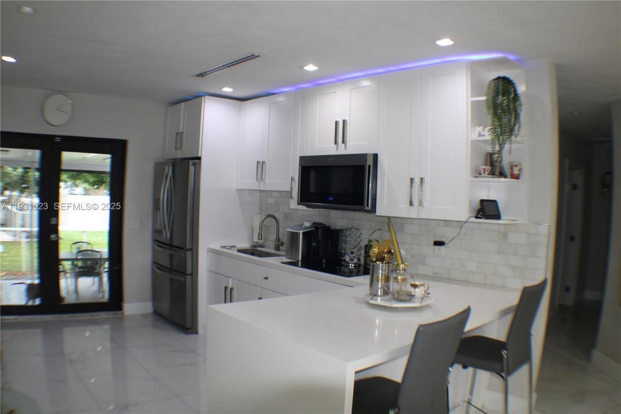 171 E 56th St, Hialeah, FL 33013 Photo