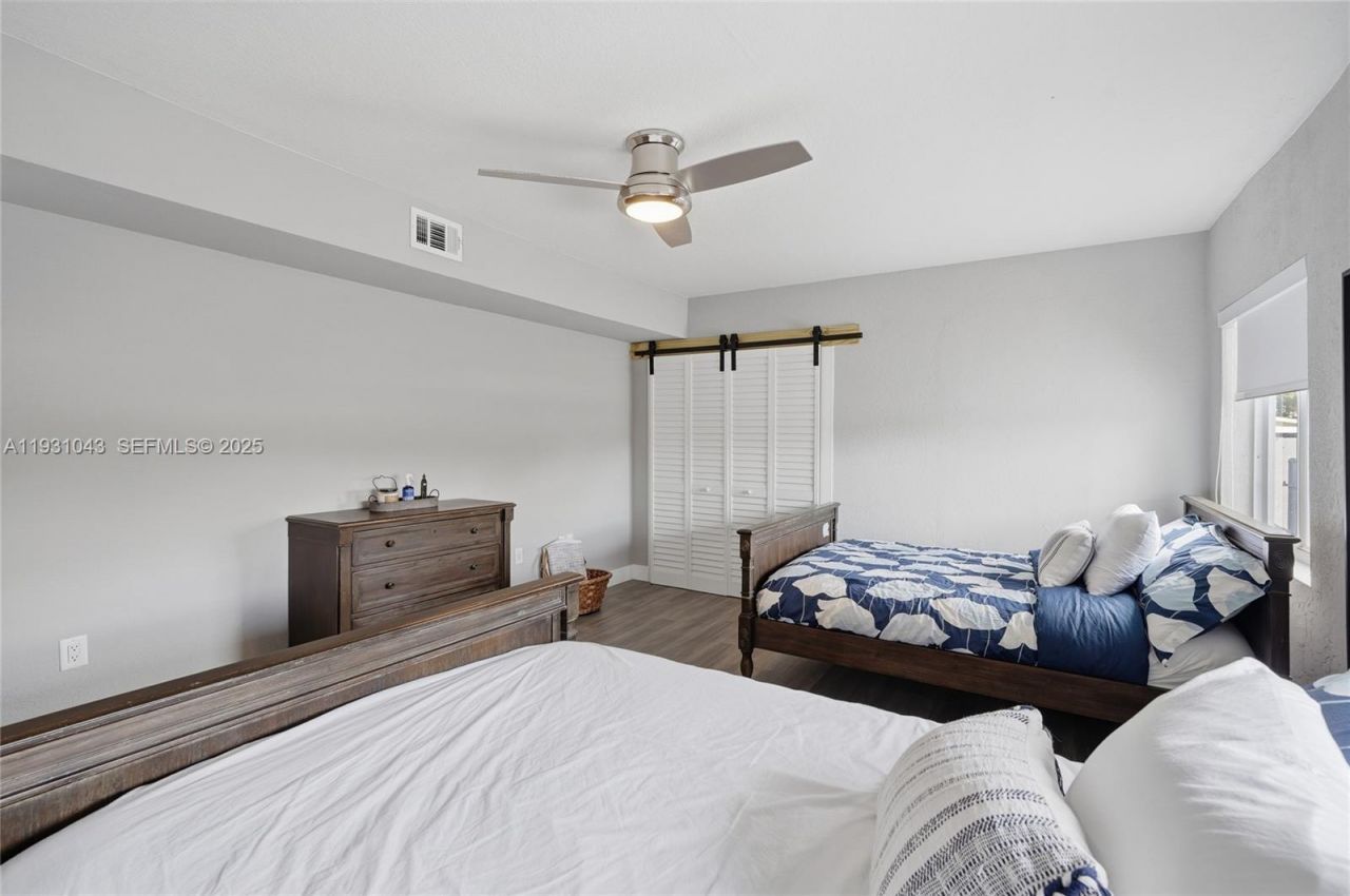 1590 NW 38th St , Unit 1, Miami, FL 33142 Photo