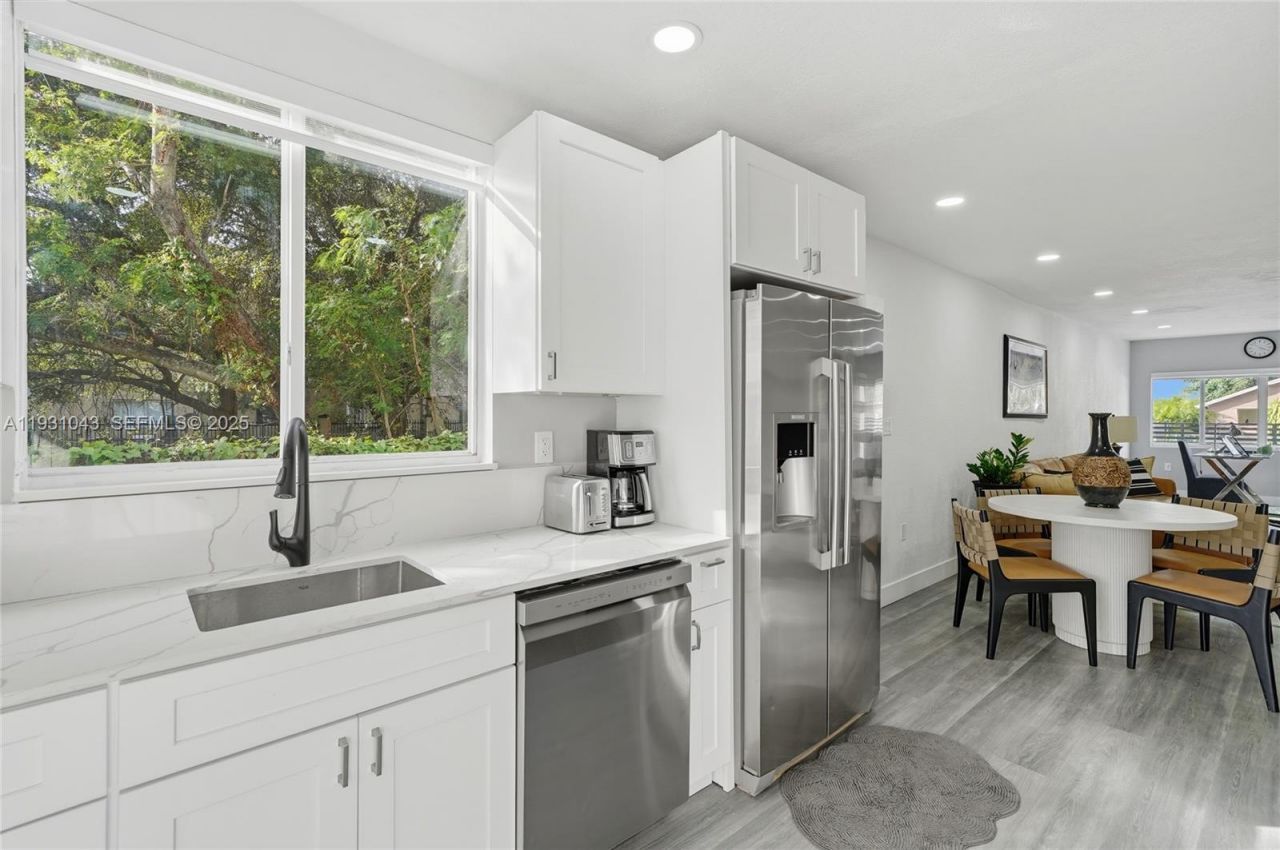 1590 NW 38th St , Unit 1, Miami, FL 33142 Photo