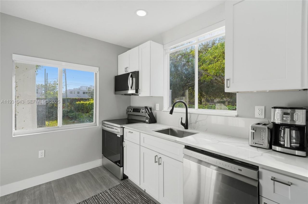 1590 NW 38th St , Unit 1, Miami, FL 33142 Photo