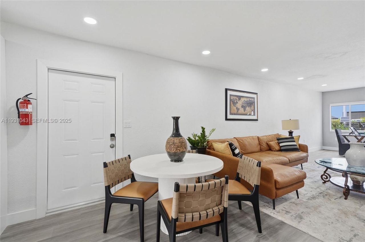 1590 NW 38th St , Unit 1, Miami, FL 33142 Photo