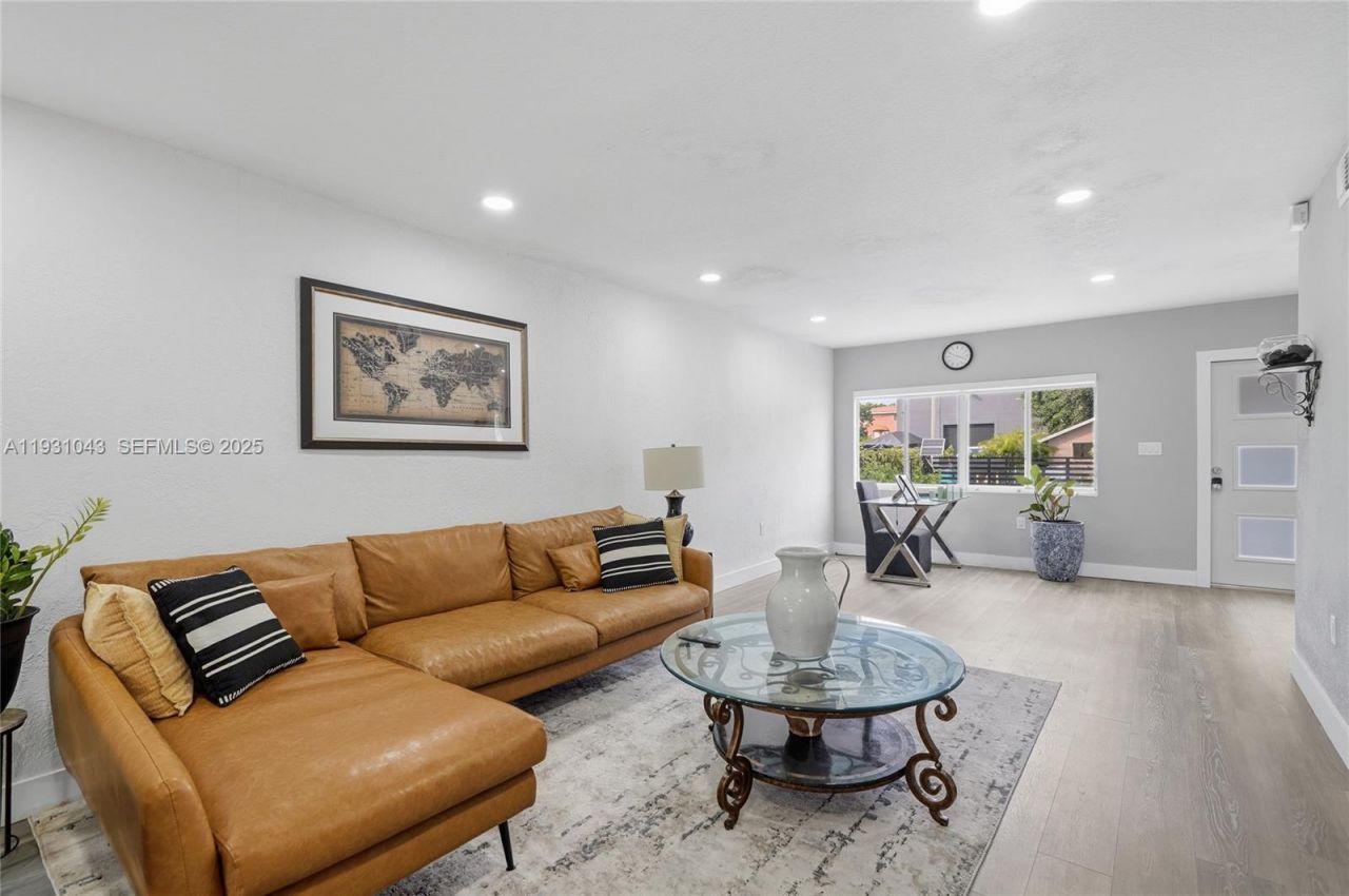 1590 NW 38th St , Unit 1, Miami, FL 33142 Photo