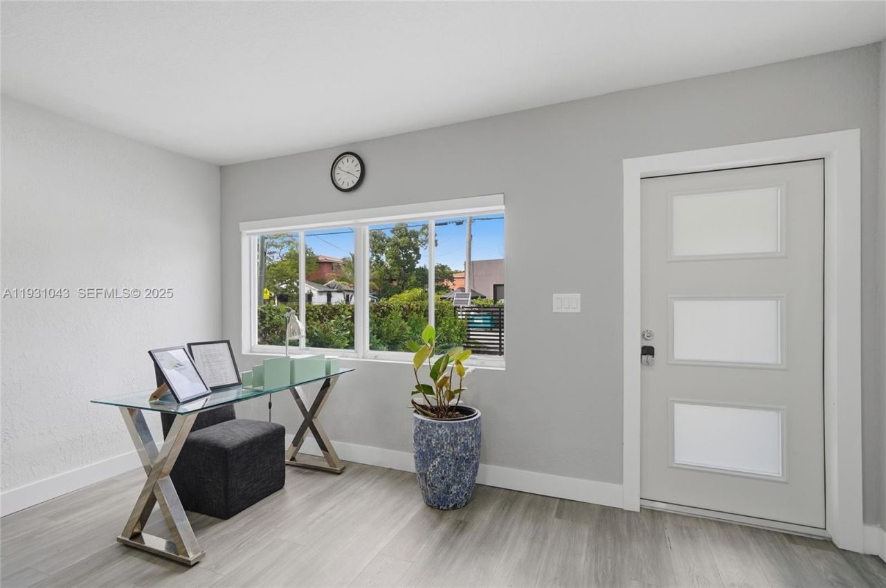 1590 NW 38th St , Unit 1, Miami, FL 33142 Photo