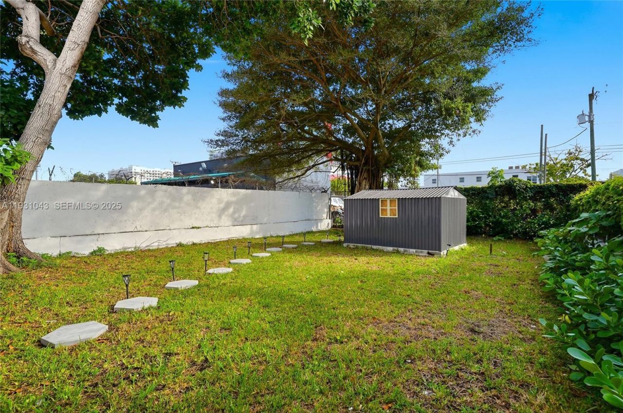 1590 NW 38th St , Unit 1, Miami, FL 33142 Photo