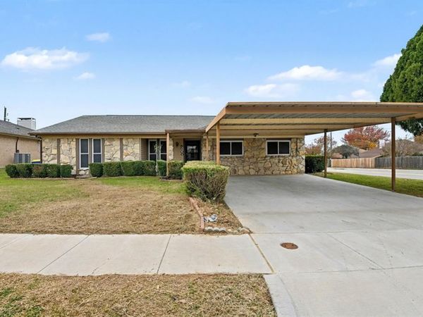 5900 Nanci Drive, Watauga, TX 76148