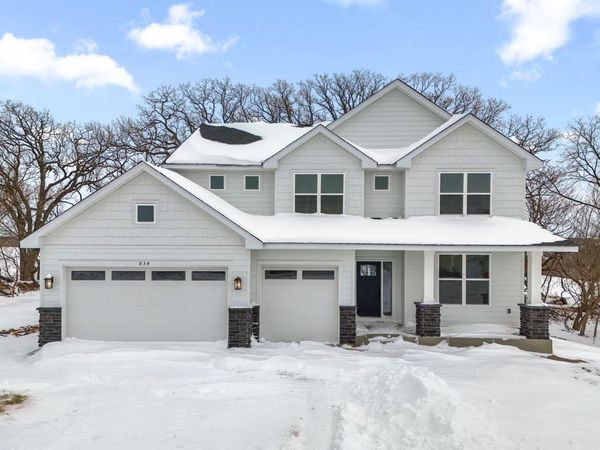 834 Londonderry Lane NW, Rochester, MN 55901