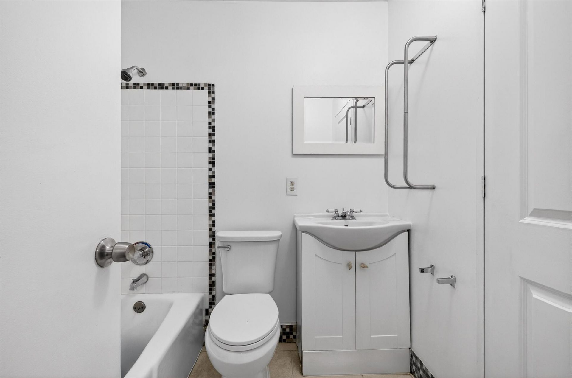 584 SE Greenway Terrace, Port Saint Lucie, FL 34983 Photo