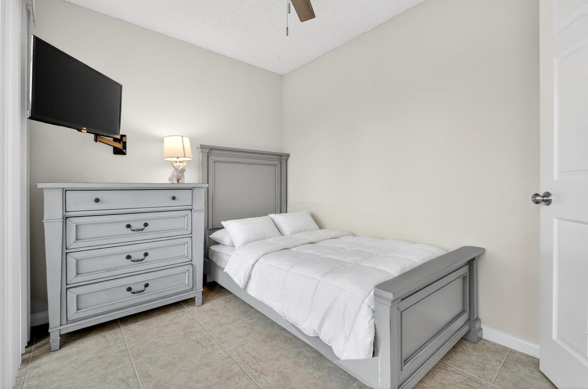 584 SE Greenway Terrace, Port Saint Lucie, FL 34983 Photo