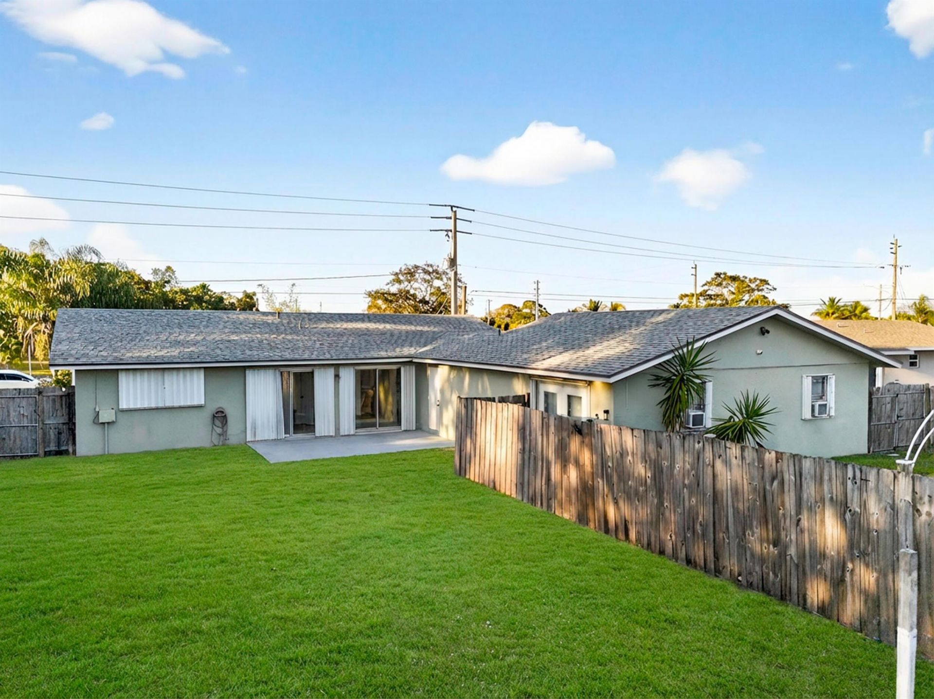 584 SE Greenway Terrace, Port Saint Lucie, FL 34983 Photo