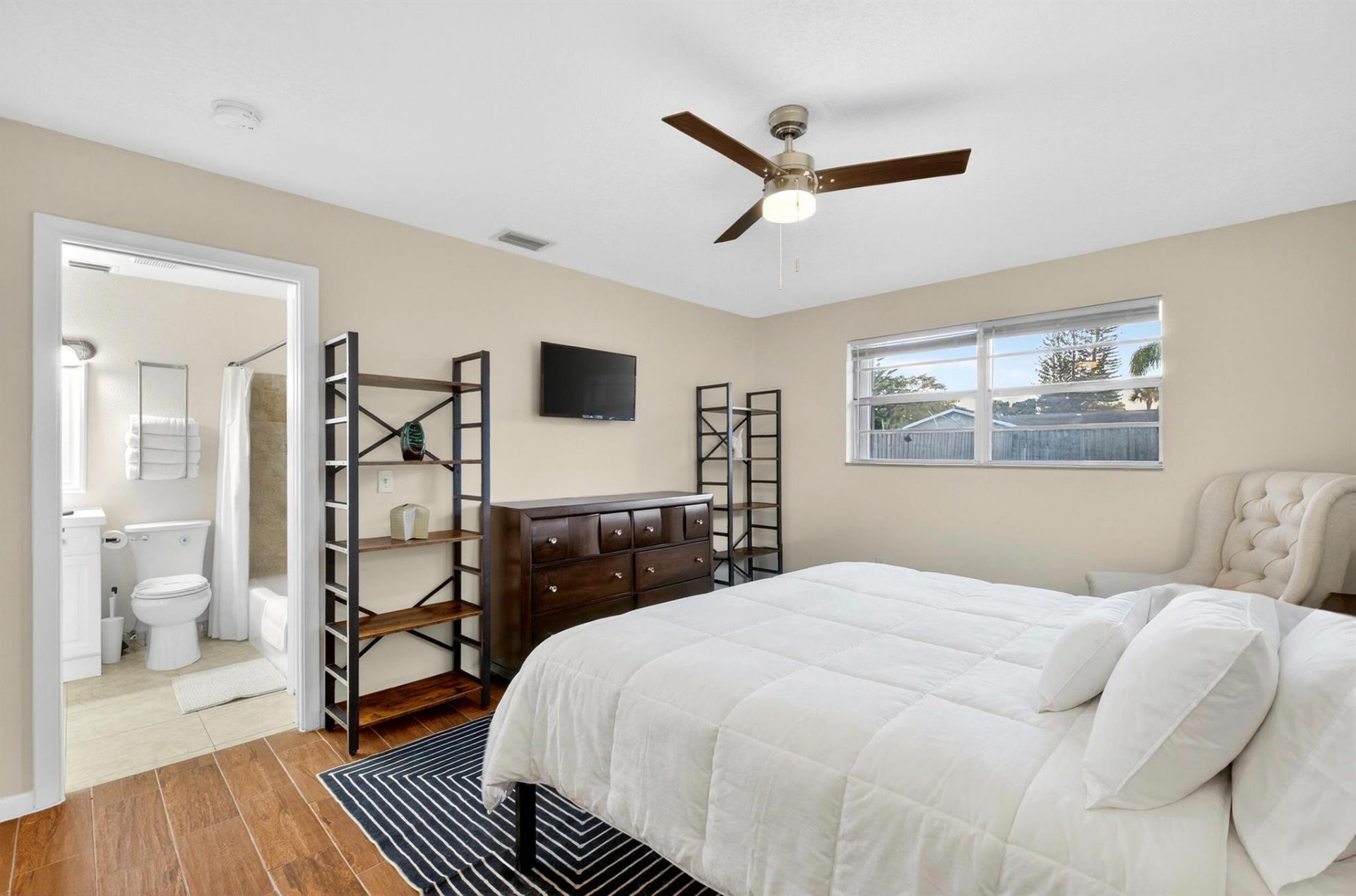 584 SE Greenway Terrace, Port Saint Lucie, FL 34983 Photo