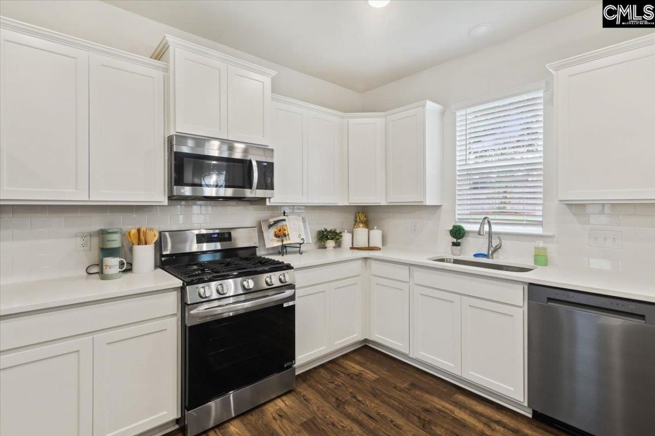 506 Blue Jay Way Photo 13