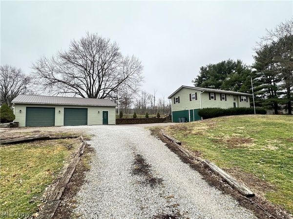 135 S Moose Eye Road, Norwich, OH 43767