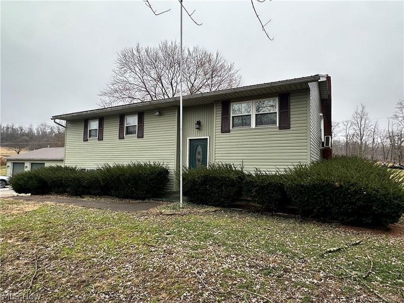 135 S Moose Eye Road, Norwich, OH 43767 Photo 3