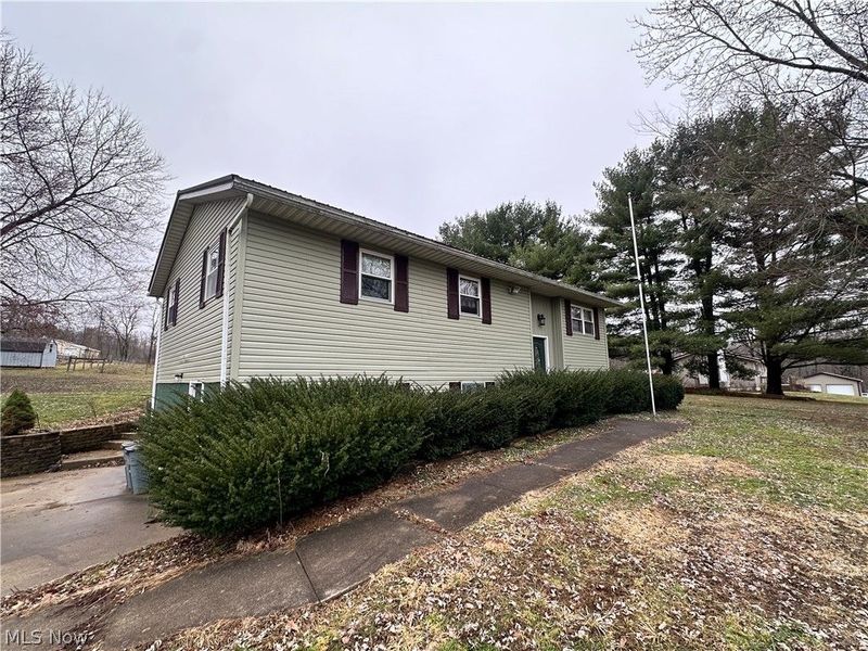 135 S Moose Eye Road, Norwich, OH 43767 Photo 4