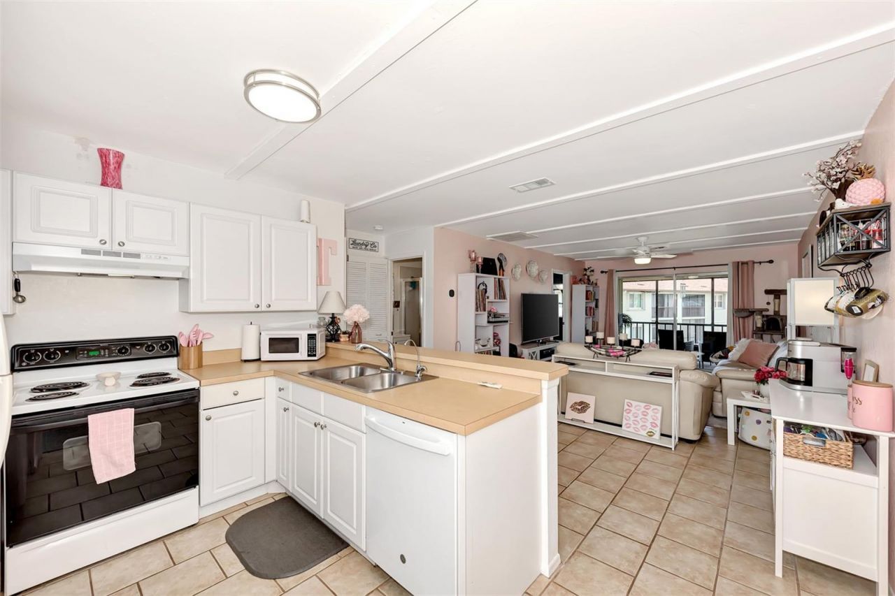 25100 Sandhill Boulevard, Unit F203, Punta Gorda, FL 33983 Photo