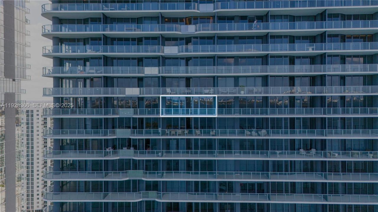 700 NE 24 St , Unit 2905, Miami, FL 33137 Photo