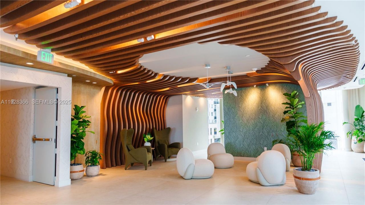 700 NE 24 St , Unit 2905, Miami, FL 33137 Photo