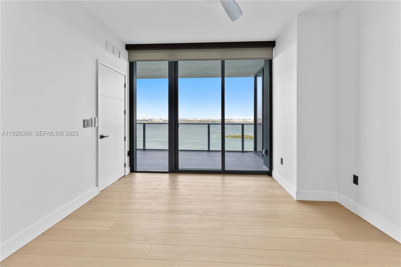 700 NE 24 St , Unit 2905, Miami, FL 33137 Photo