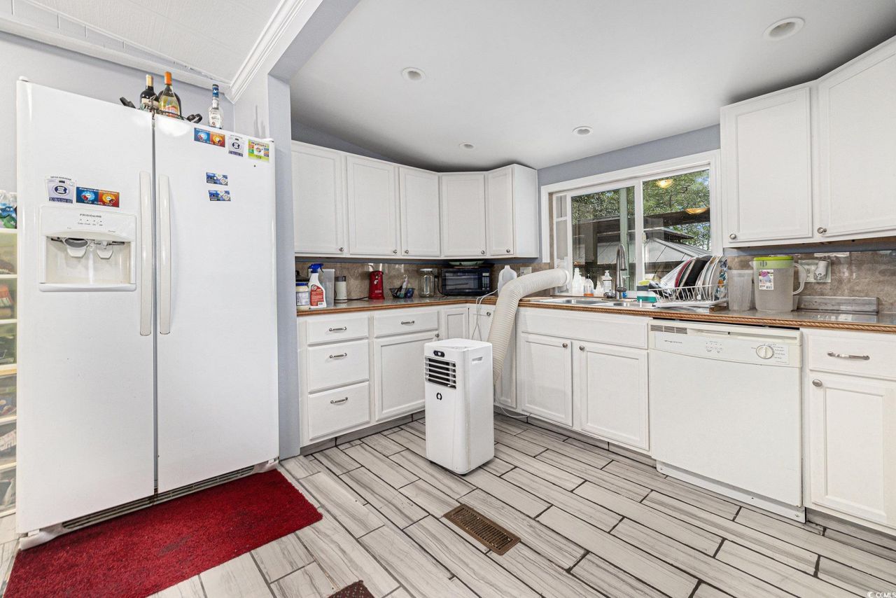 1015 Franks Ln. Photo 10