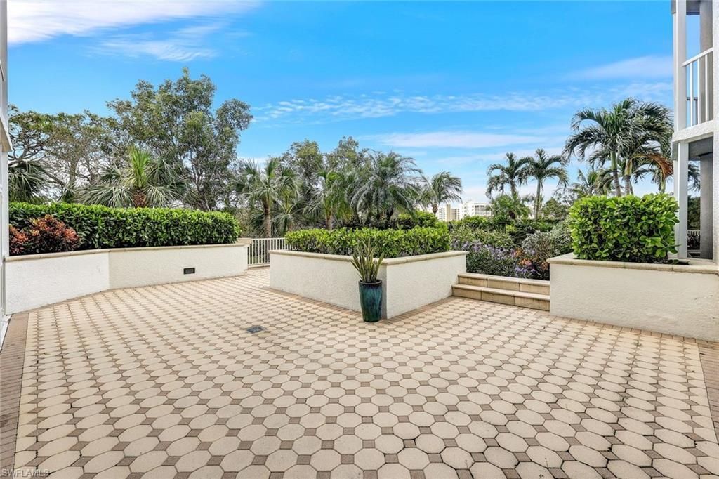 315 Dunes Blvd, Unit T-01, Naples, FL 34110 Photo