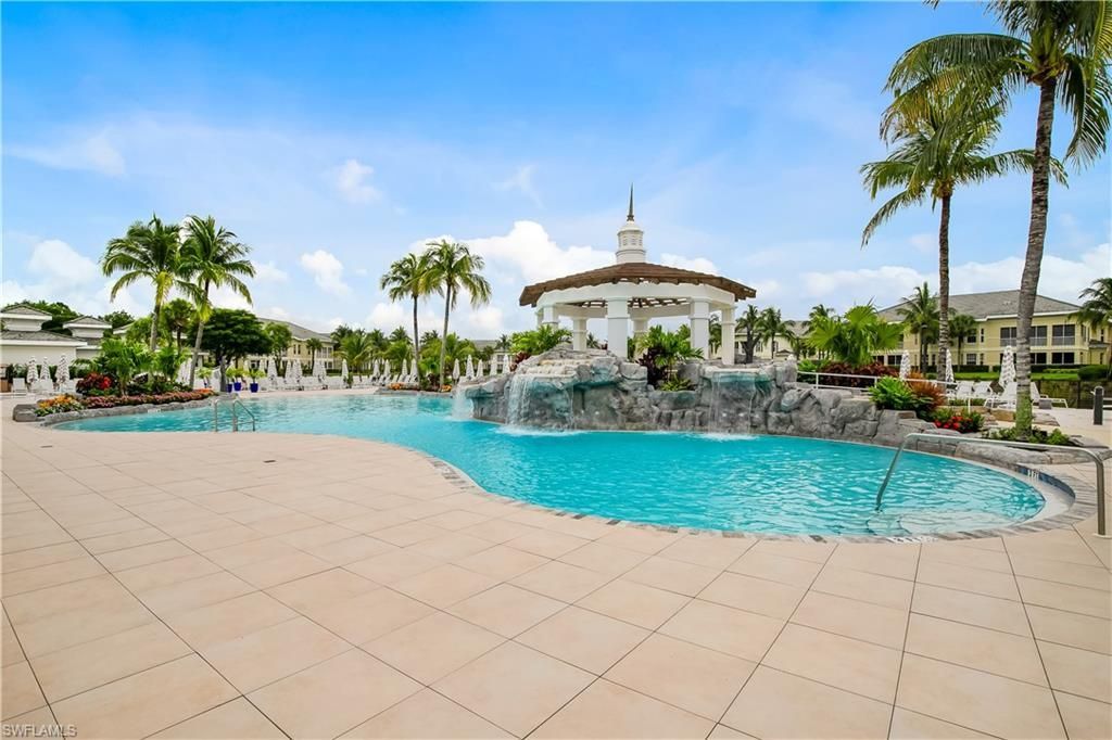 315 Dunes Blvd, Unit T-01, Naples, FL 34110 Photo