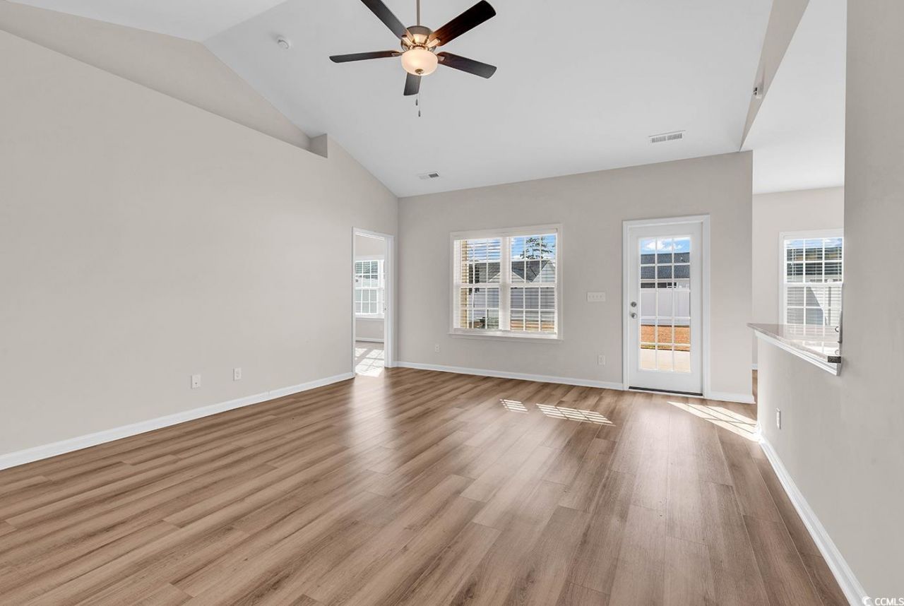 296 Lakota Loop Photo 9