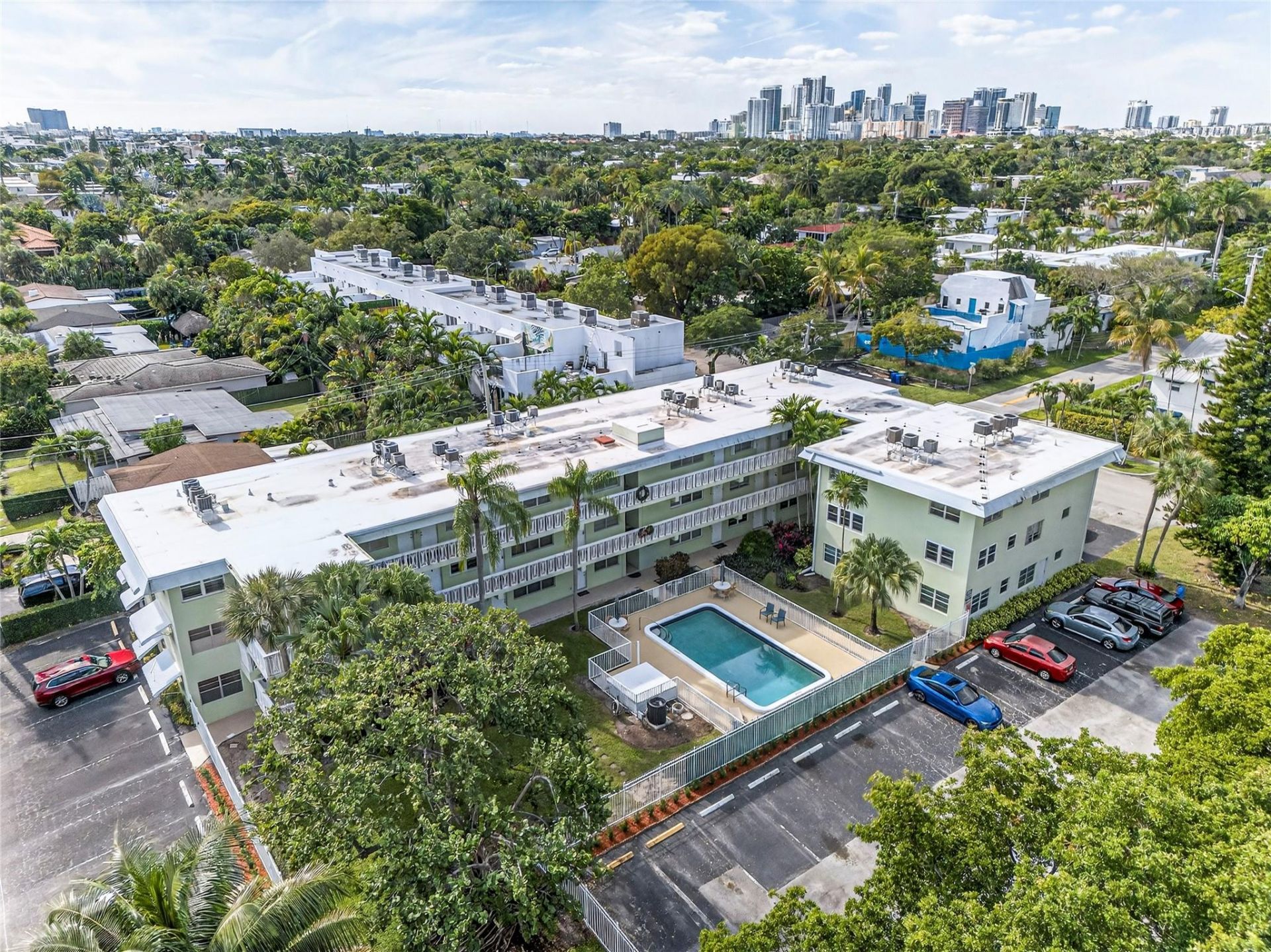 1900 NE 8th Court, Unit 308, Fort Lauderdale, FL 33304 Photo