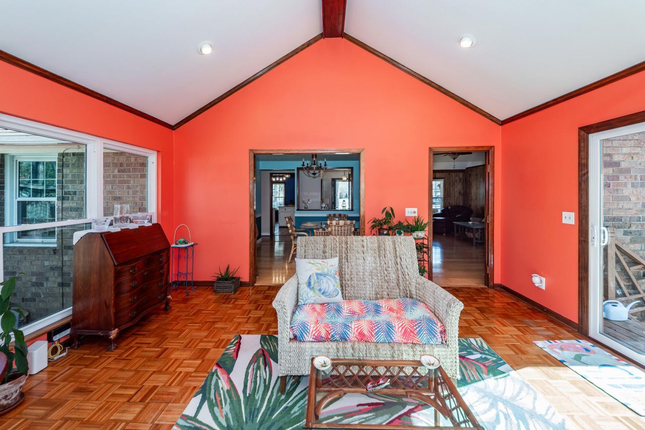 120 Savannah Round Photo 18