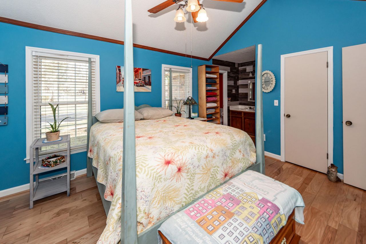 120 Savannah Round Photo 20