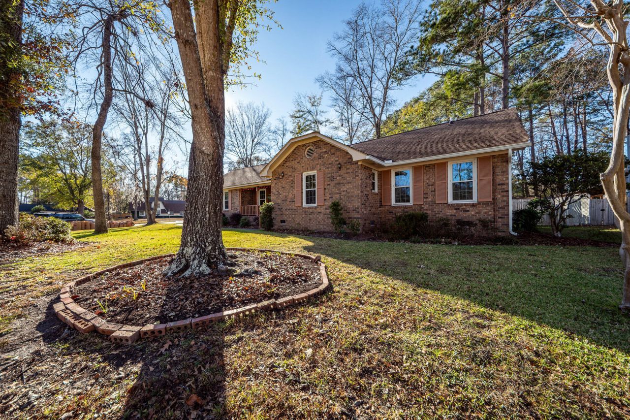 120 Savannah Round Photo 42