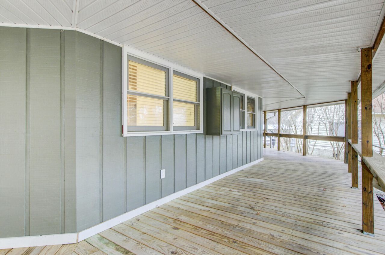 1112 Gin Pond Drive Photo 11