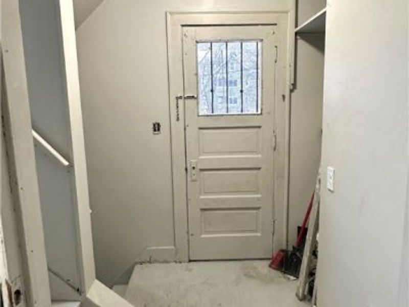 9613 Parkview Avenue, Cleveland, OH 44104 Photo 16