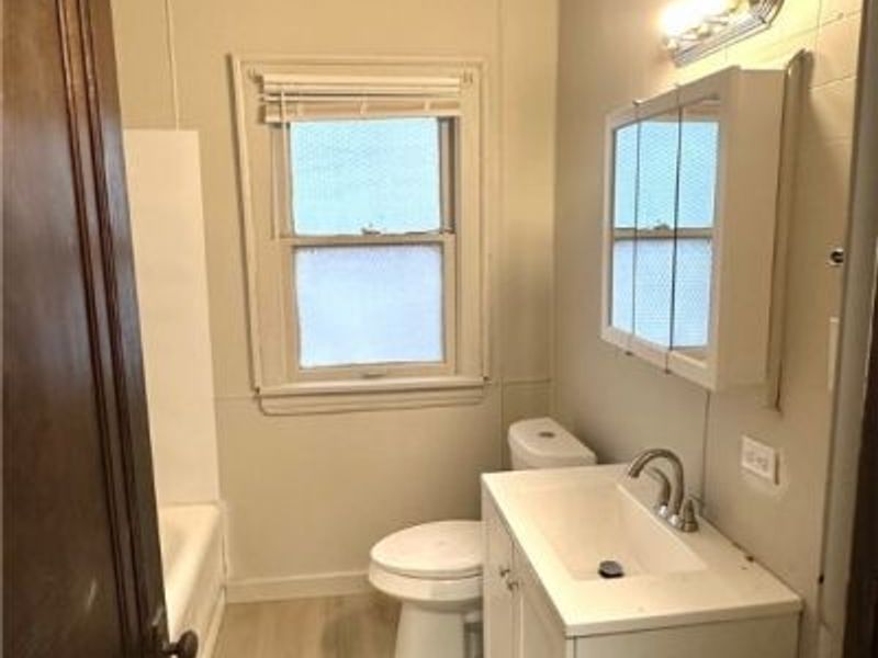 9613 Parkview Avenue, Cleveland, OH 44104 Photo 23