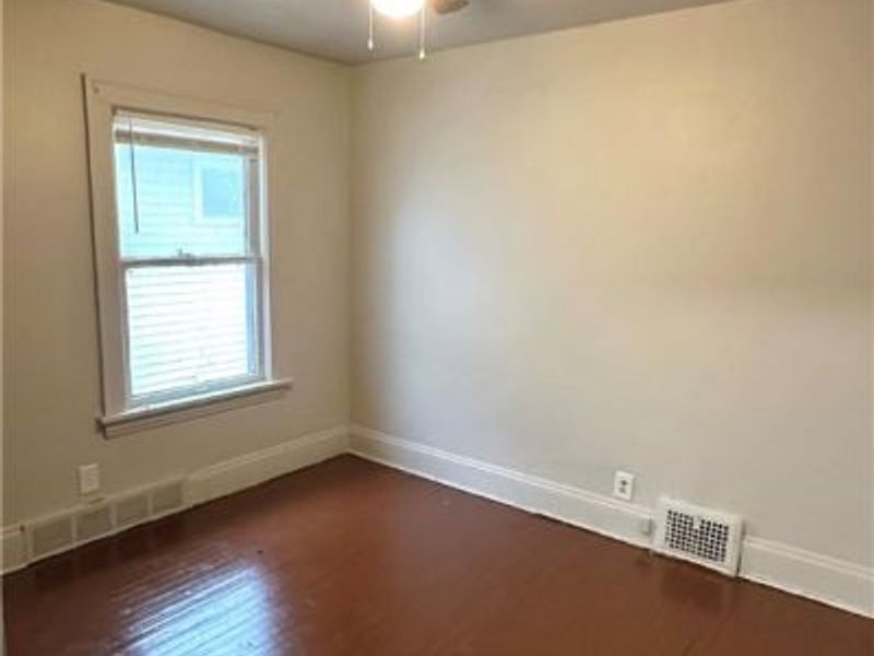 9613 Parkview Avenue, Cleveland, OH 44104 Photo 27