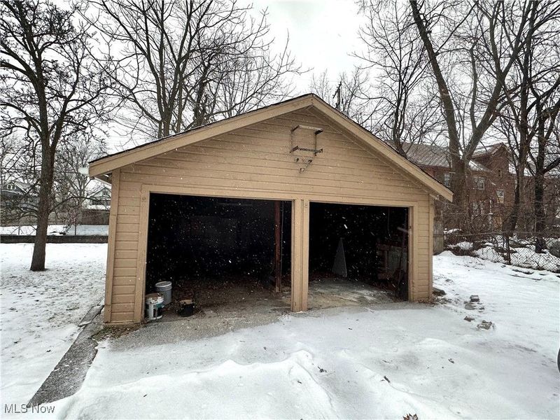 9613 Parkview Avenue, Cleveland, OH 44104 Photo 42