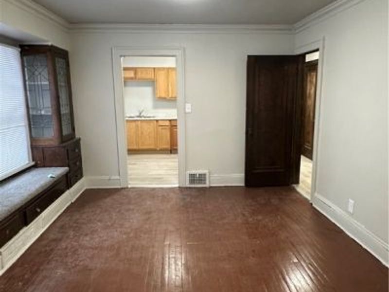 9613 Parkview Avenue, Cleveland, OH 44104 Photo 8