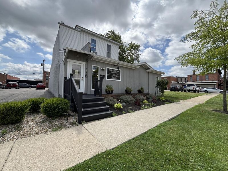 122 N Court Street, Marysville, OH 43040 Photo 2