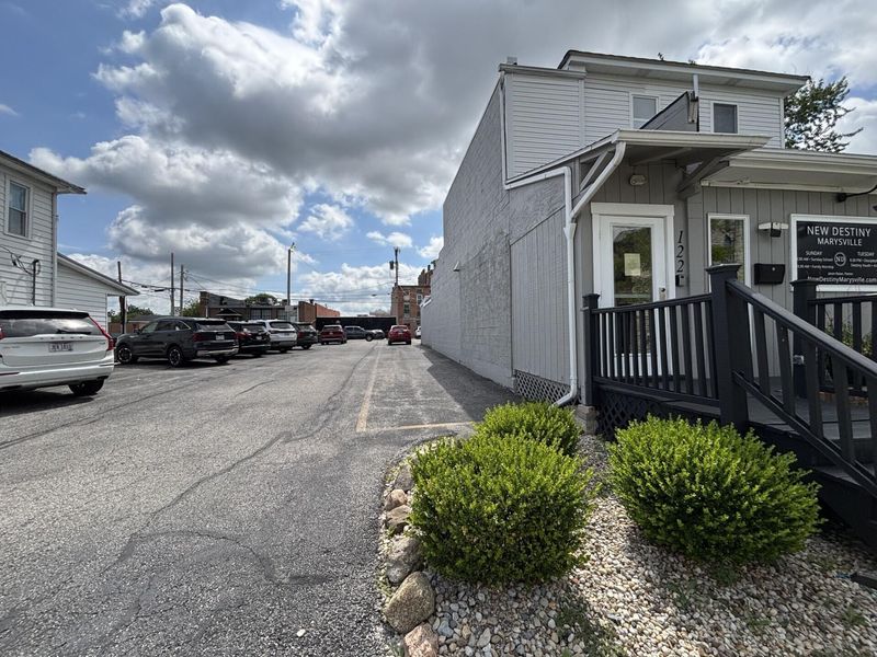 122 N Court Street, Marysville, OH 43040 Photo 3