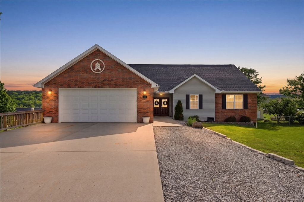 22 Bandy Drive, Holiday Island, AR 72631 Main Photo